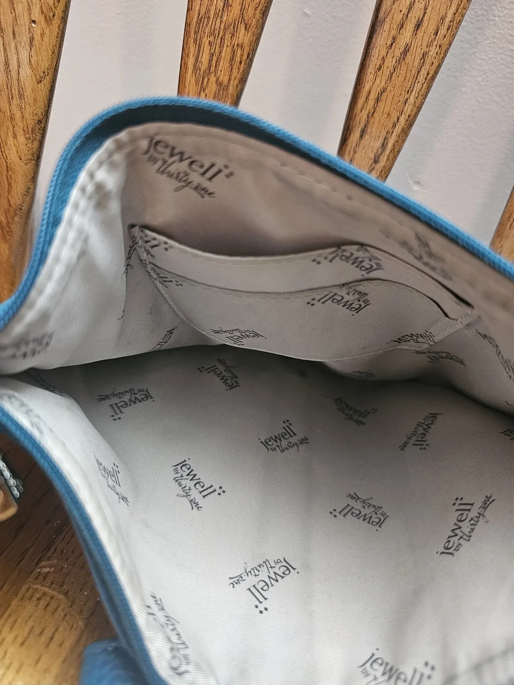 thirty-one Teal Pebbled Leather Wristlet Clutch